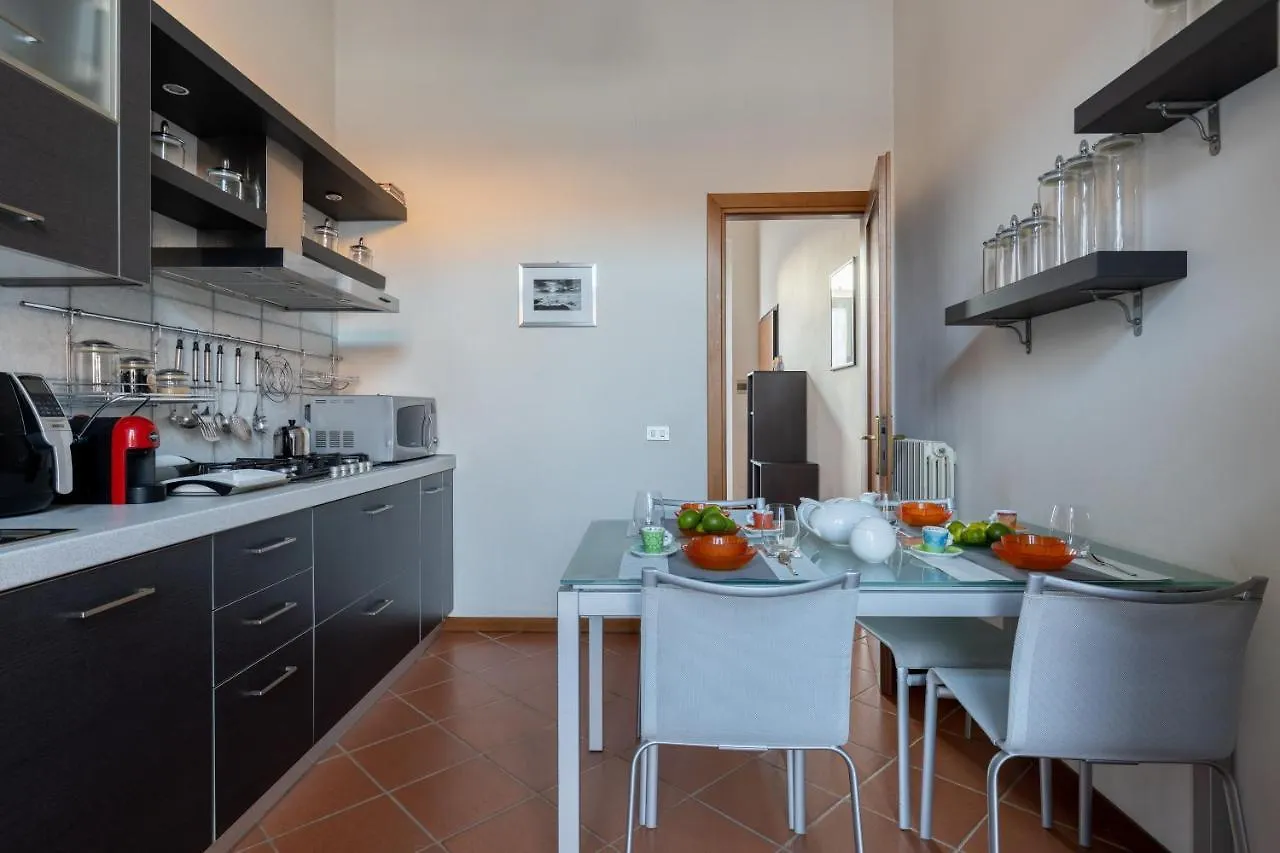 Tranquil Elegance In The Heart Of Pisa - Historic Convent Apartment Italy