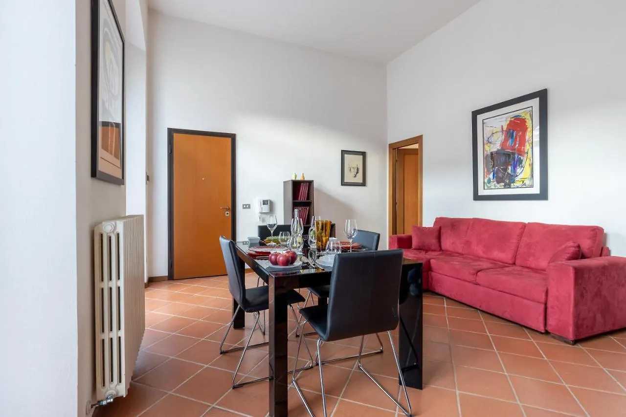 Tranquil Elegance In The Heart Of Pisa - Historic Convent Apartment