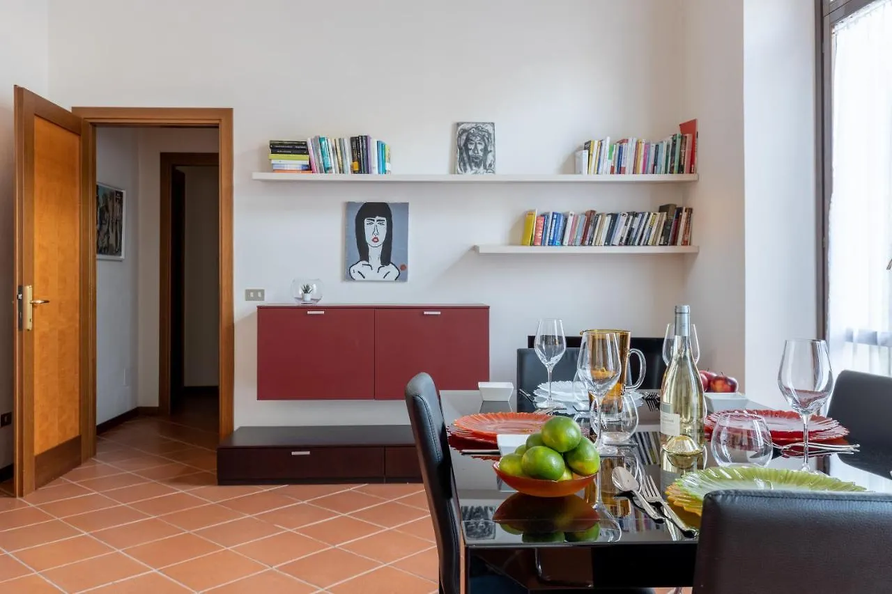 Tranquil Elegance In The Heart Of Pisa - Historic Convent Apartment Italy