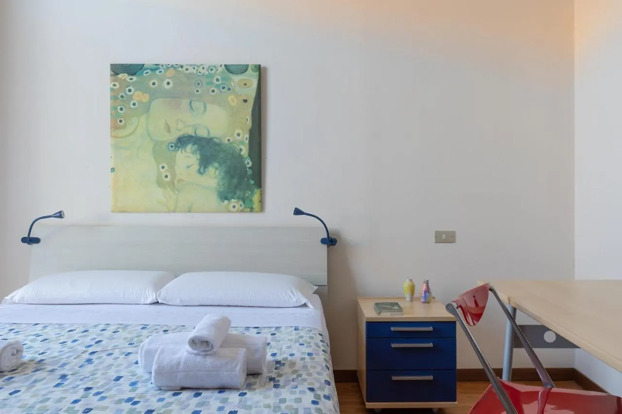 Tranquil Elegance In The Heart Of Pisa - Historic Convent Apartment